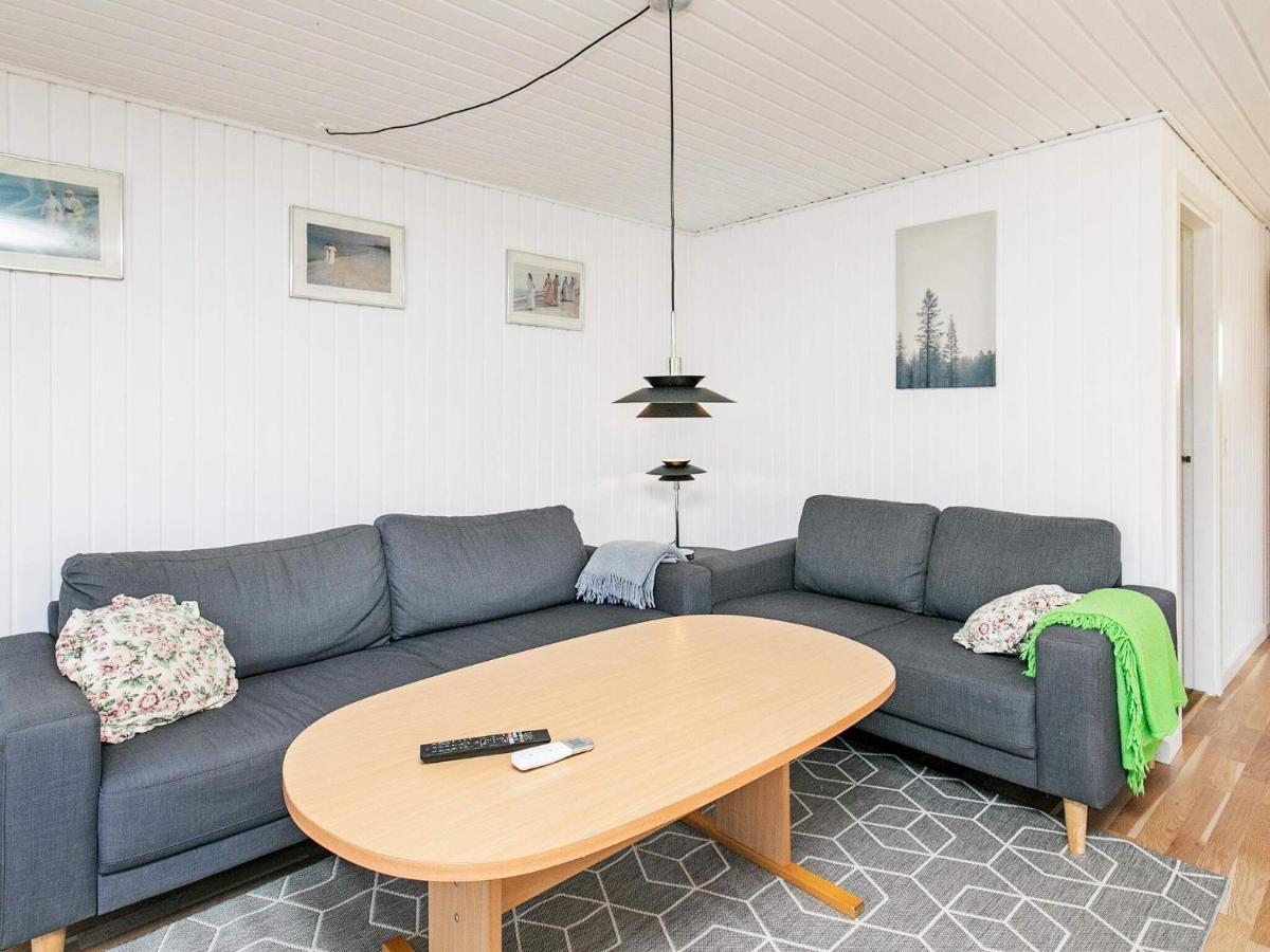 4 Person Holiday Home In L Kken Lokken Bagian luar foto