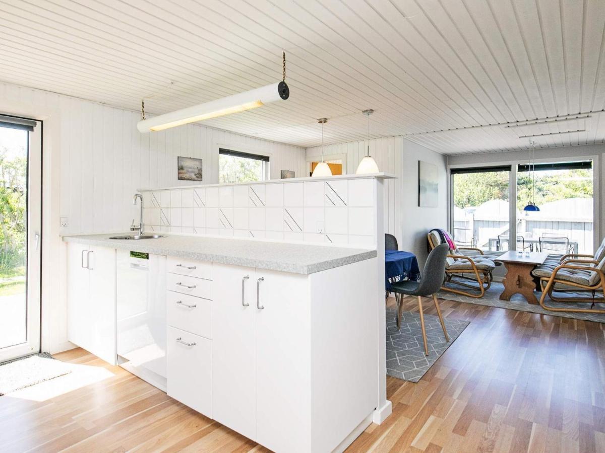 4 Person Holiday Home In L Kken Lokken Bagian luar foto