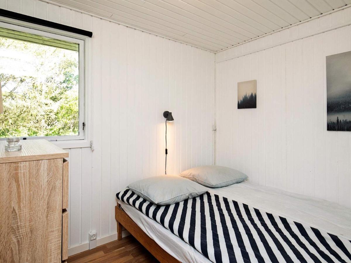4 Person Holiday Home In L Kken Lokken Bagian luar foto