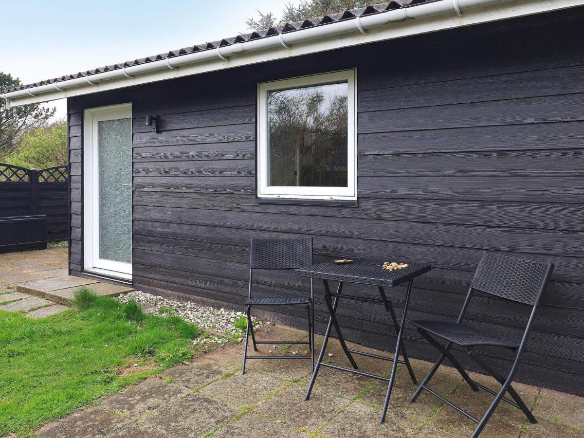 4 Person Holiday Home In L Kken Lokken Bagian luar foto
